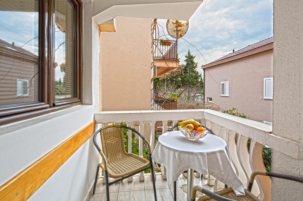 Guest House Harmonia Budva Exterior photo